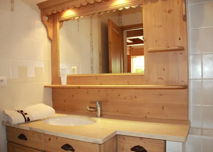 Balneo Les Amaryllis Apartment *